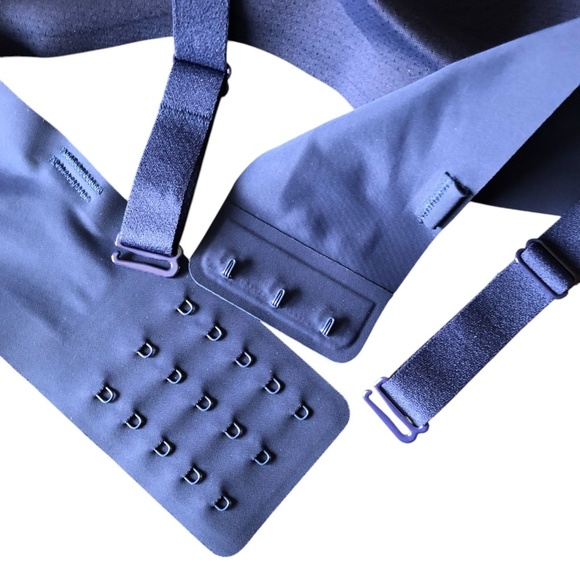 Knix Evolution V-neck Bra Size 5 Navy Convertible Straps NWOT - Picture 8 of 10